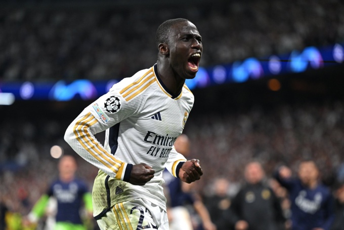 NÓNG! Ferland Mendy ký hợp đồng 3 năm với Real Madrid